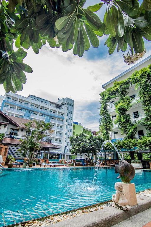 Sutus Court 4 Hotel Pattaya Ngoại thất bức ảnh