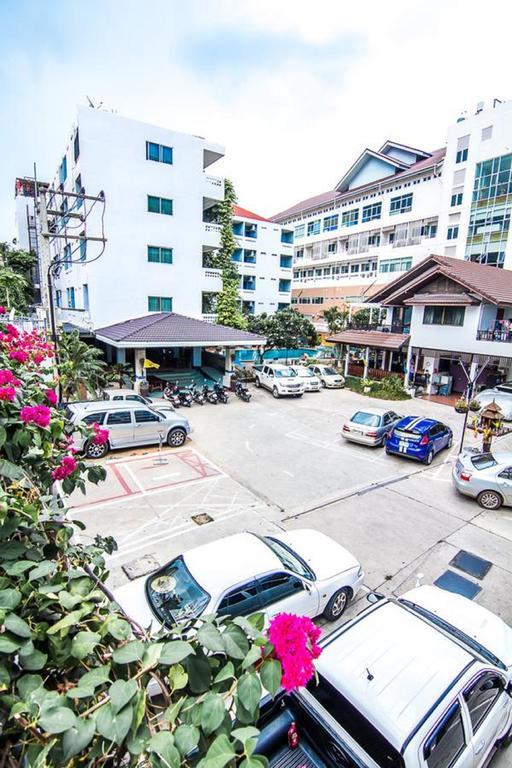 Sutus Court 4 Hotel Pattaya Ngoại thất bức ảnh