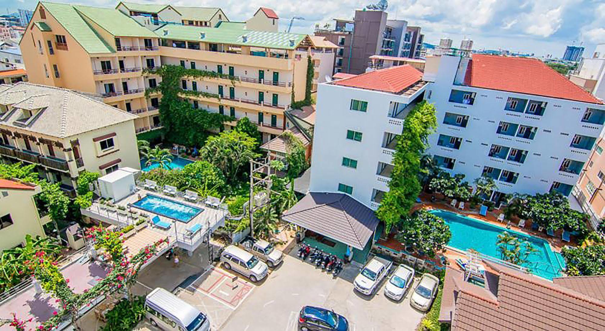 Sutus Court 4 Hotel Pattaya Ngoại thất bức ảnh