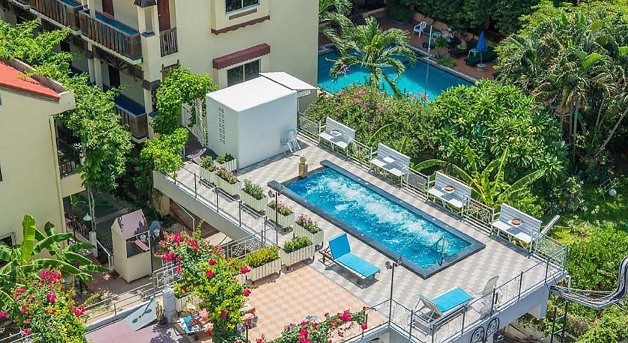 Sutus Court 4 Hotel Pattaya Ngoại thất bức ảnh