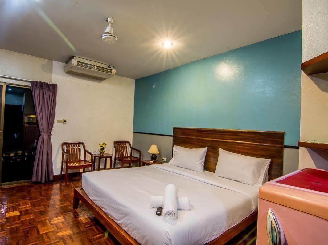 Sutus Court 4 Hotel Pattaya Ngoại thất bức ảnh